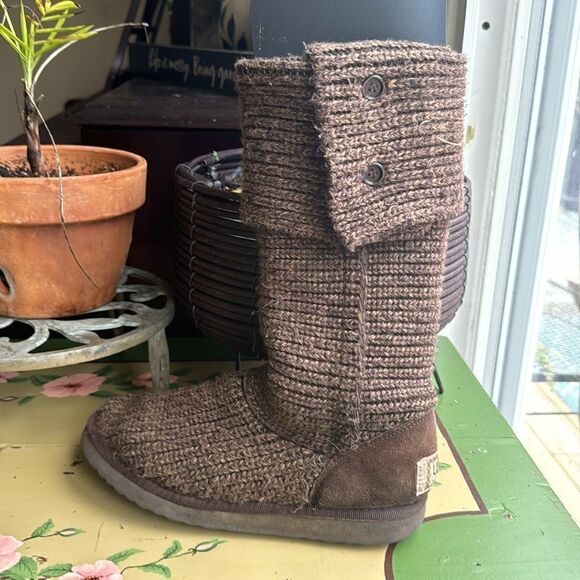 UGG Women’s 7 Classic Cardy Knit Convertible Brown & Gold Metallic Tall Boots - Picture 3 of 9